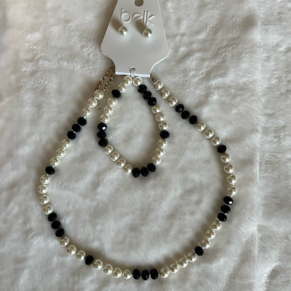 Belk Black and White Faux Pearl Jewelry Set